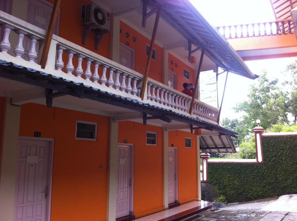 Hotel Adinda Parangtritis Extérieur photo