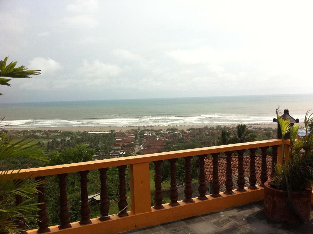 Hotel Adinda Parangtritis Extérieur photo